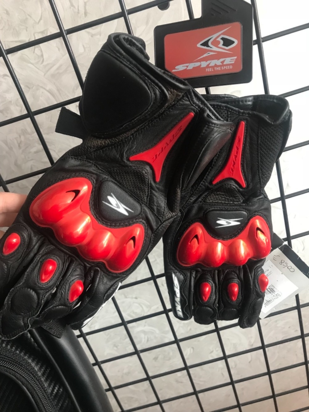 Guanti Spyke (2)