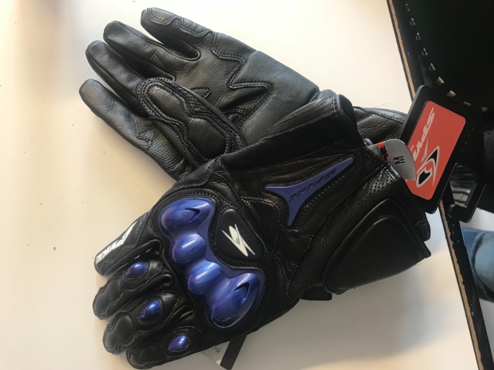 Guanti Spyke (5)