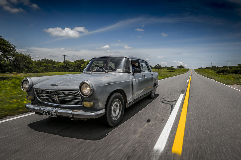 Una Peugeot 404. La Casa francese torna grande protagonista nel Rally pi&ugrave; importante  