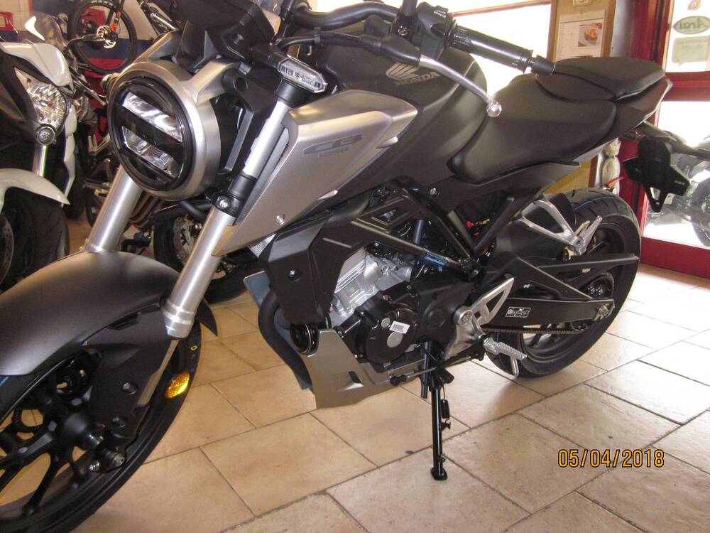 Honda CB 125 R (2024 - 25) (2)