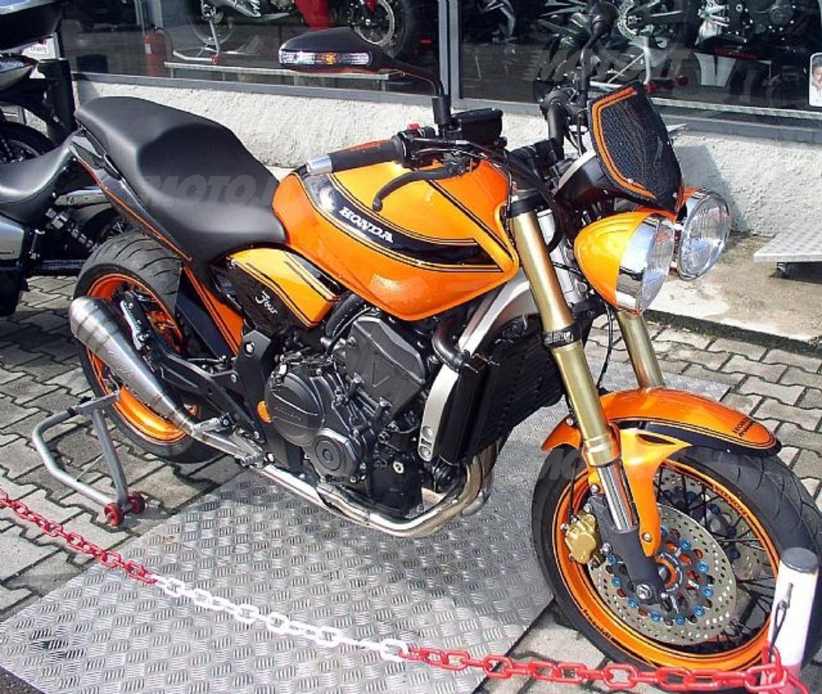 Special Hornet Orange Limited Edition News