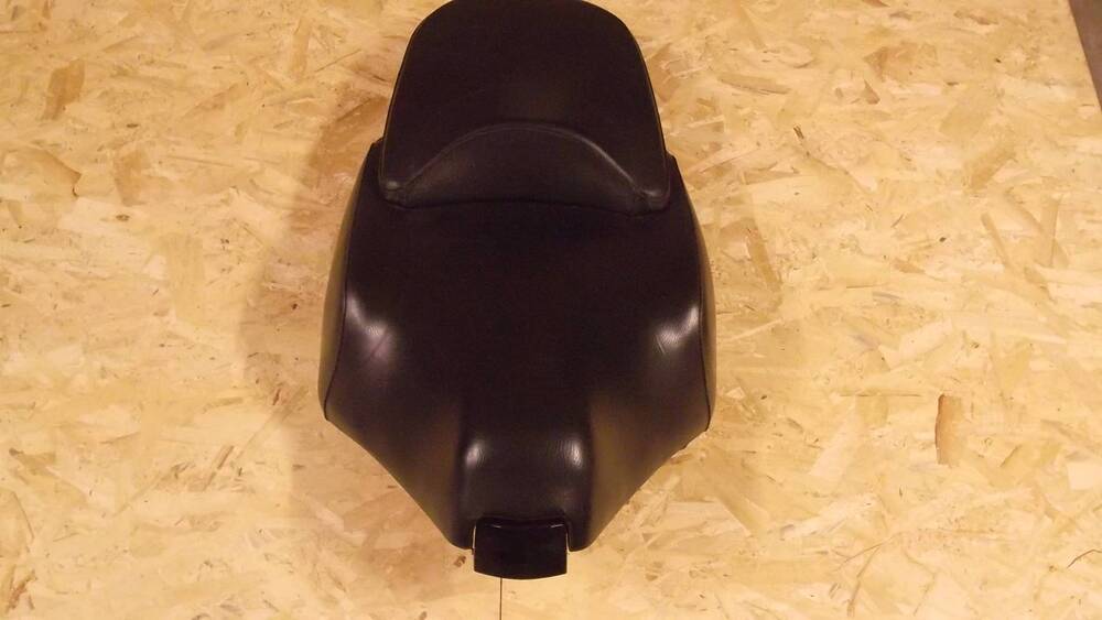 SELLA Aprilia SCARABEO