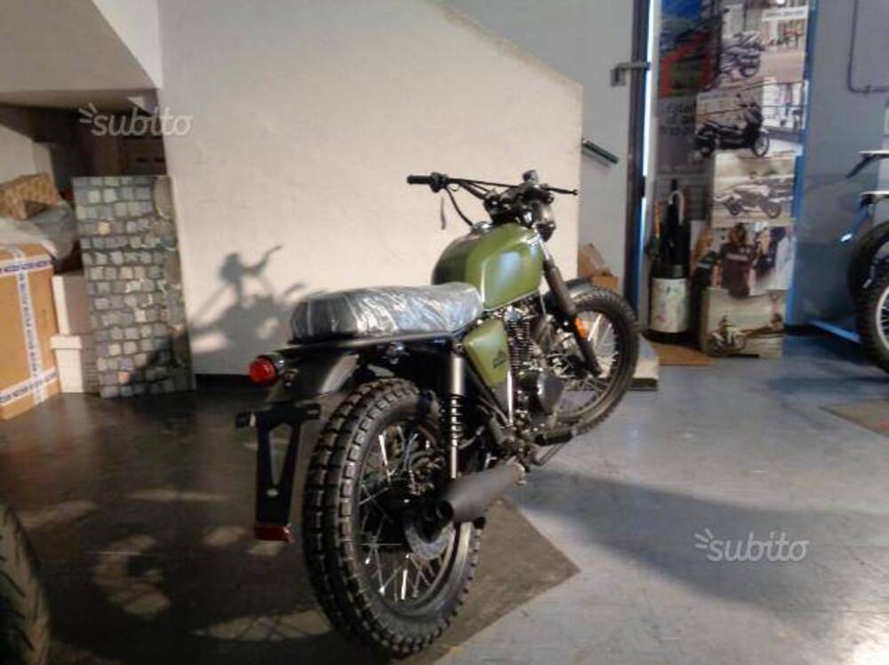 Brixton Motorcycles BX 125 X Scrambler EFI (2017 - 19) (4)