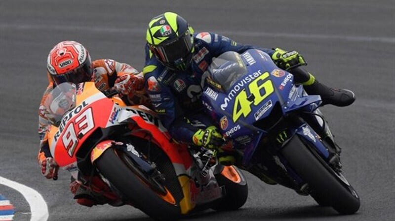 MotoGP 2018. Crutchlow vince il GP. Rossi speronato da Marquez