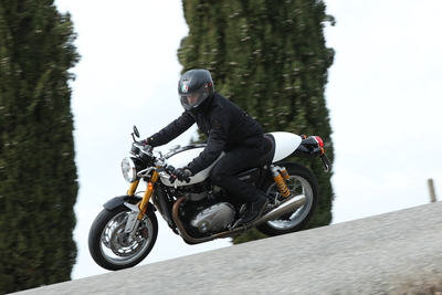 Triumph Spirit of &rsquo;59, un test delle Classiche per celebrare i 59 anni della prima Bonneville