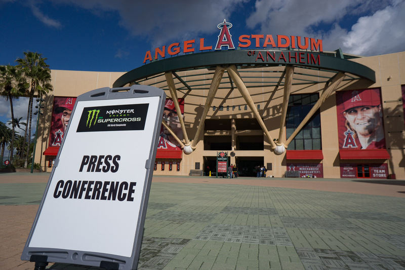 Ride in the USA. Al via l&#039;AMA Supercross 2016