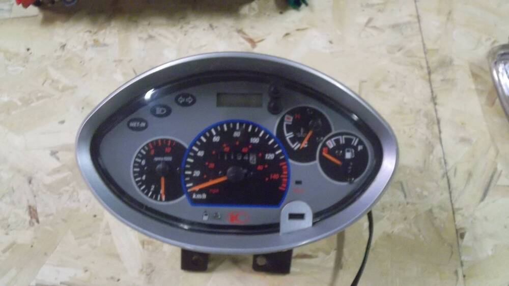 STRUMENTAZIONE CONTA KM Kymco GRAND DINK 150 (2)