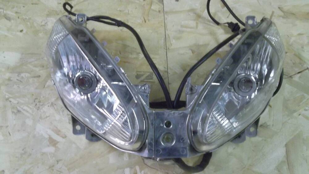 FARO ANTERIORE Malaguti MADISON 3 (2)