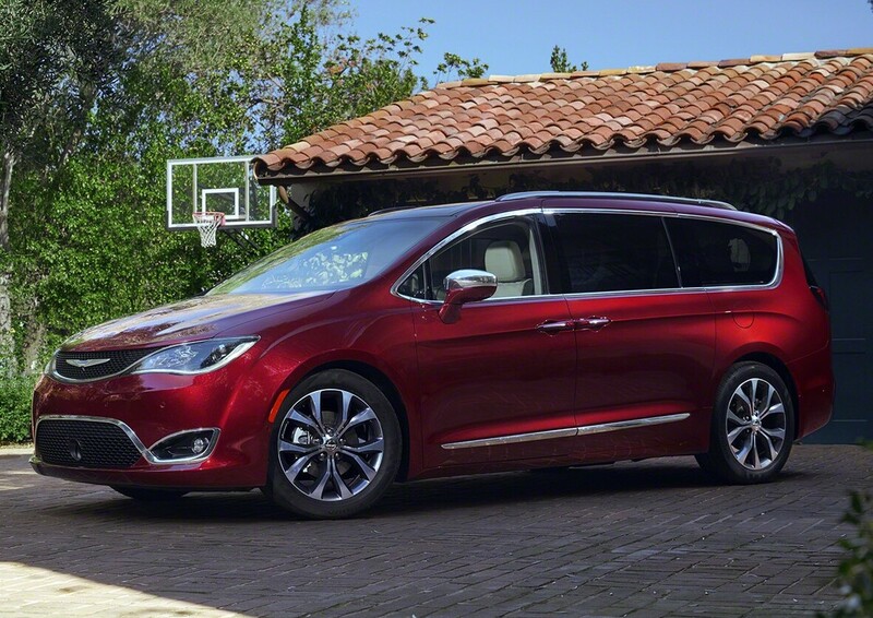 Chrysler Pacifica, la prima ibrida di FCA