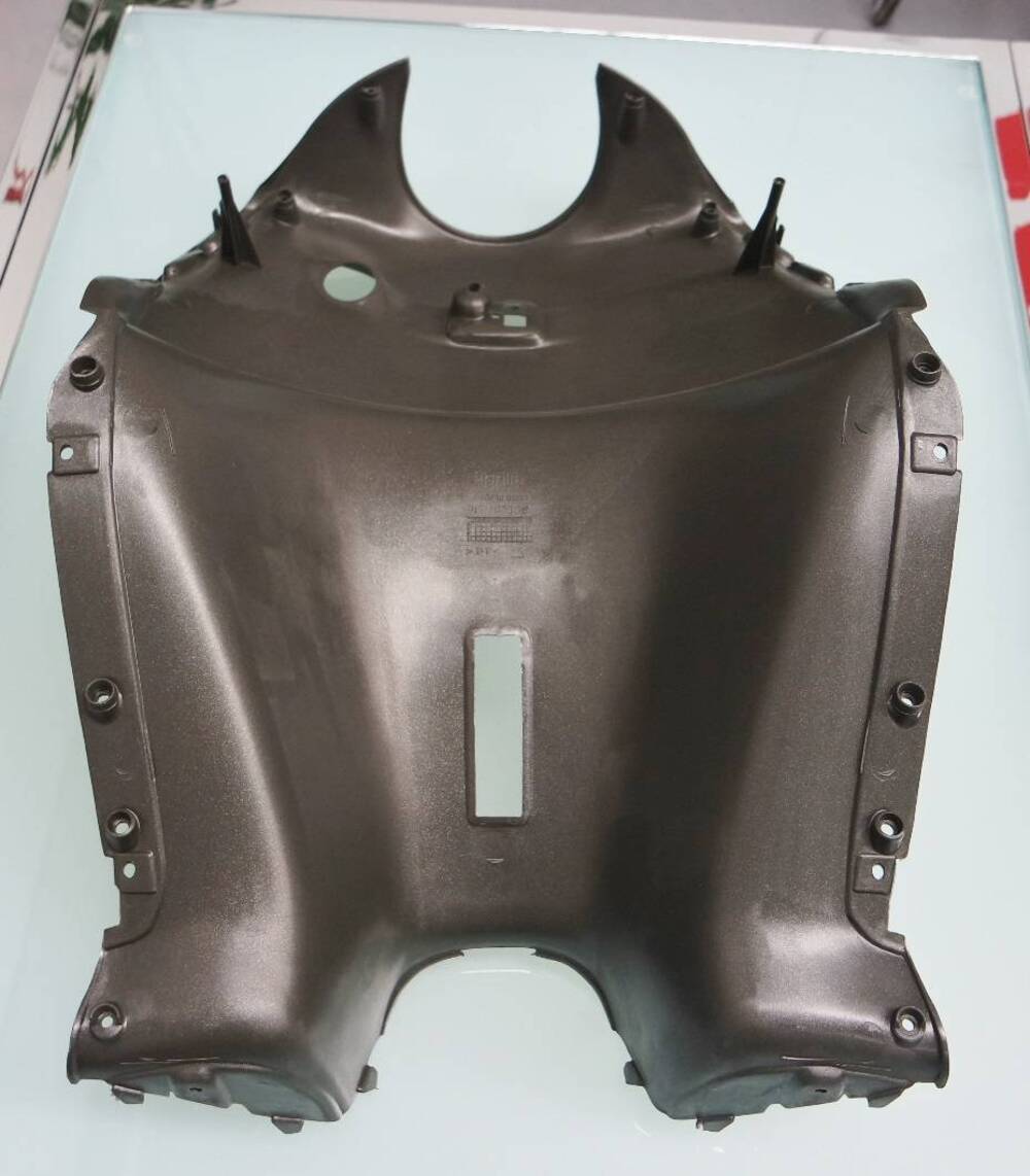 Ricambi carrozzeria plastiche Aprilia (6)