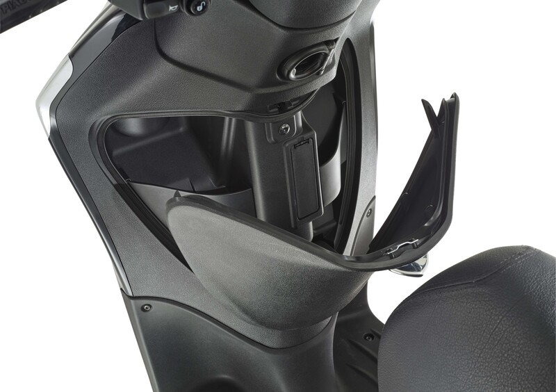 Piaggio Liberty 125 Liberty 125 S i-get ABS (2016) (12)