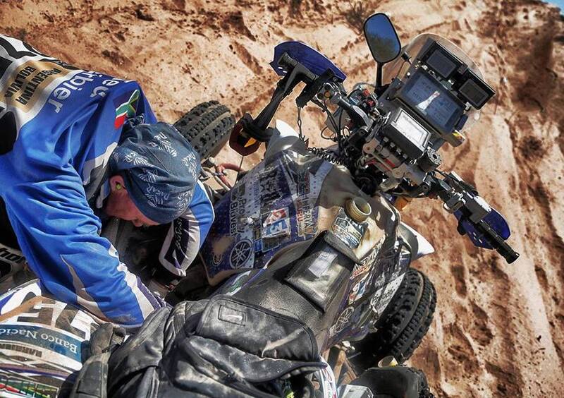 Dakar 2016. Nella Belen-Belen, met&agrave; tappa cancellata, Price (KTM) e Sainz (Peugeot)