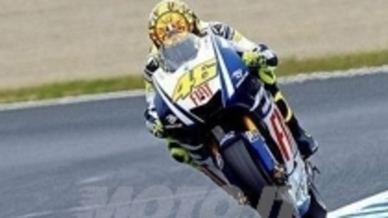 MotoGP. Rossi parte dalla pole davanti a Stoner