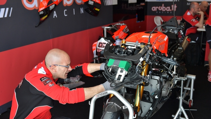 Regolamenti SBK. Ducati non potr&agrave; sviluppare il motore della Panigale