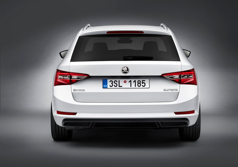 Skoda Superb Station Wagon (2015-24) (33)