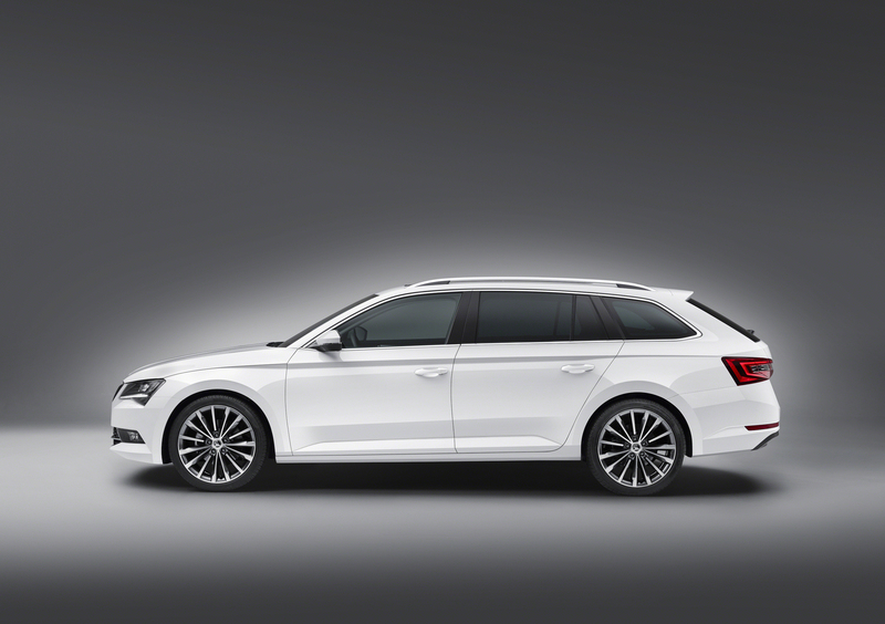 Skoda Superb Station Wagon (2015-24) (31)