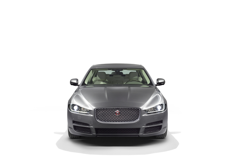 Jaguar XE (2014-23) (21)