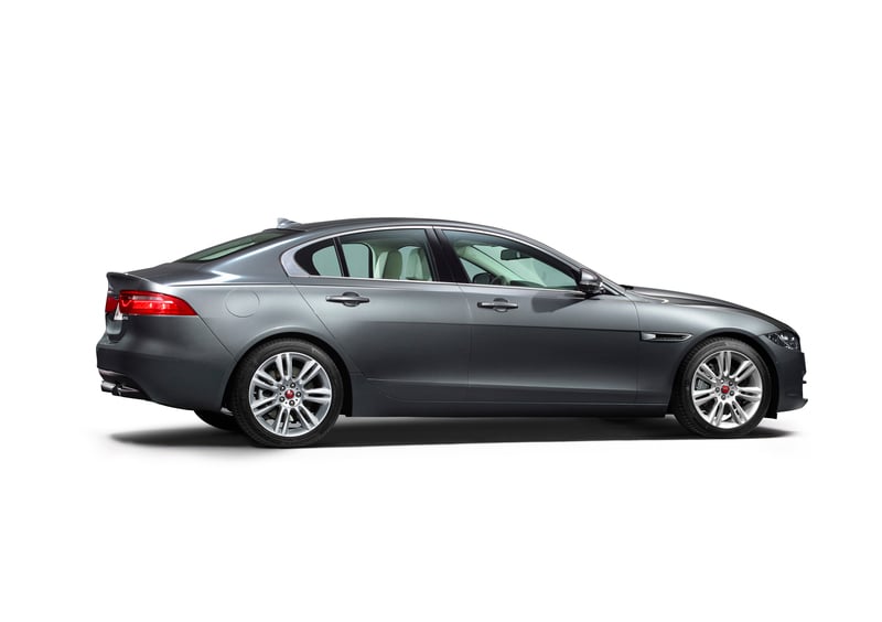 Jaguar XE (2014-23) (24)