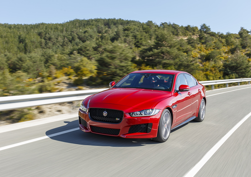 Jaguar XE (2014-23) (25)