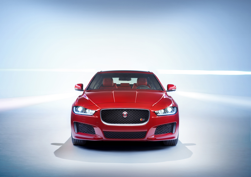 Jaguar XE (2014-23) (33)