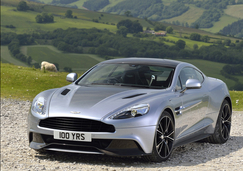 James Bond, all&#039;asta l&#039;Aston Martin Vanquish Centenary Edition di Craig