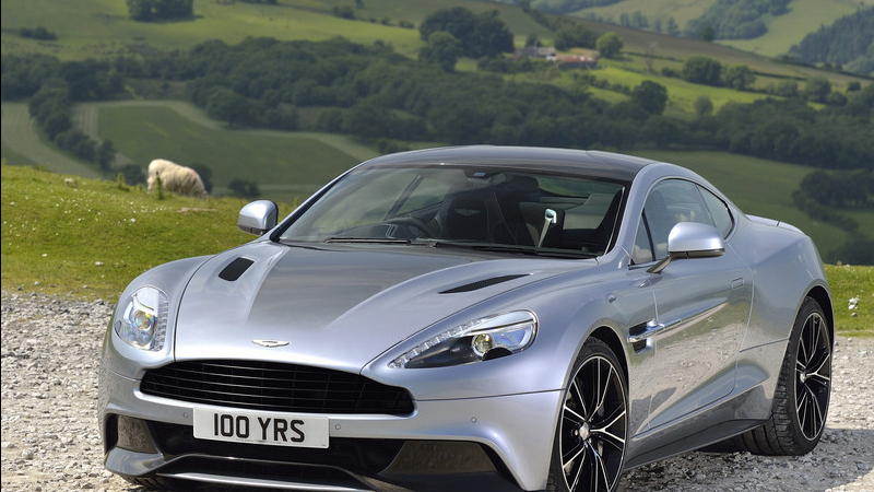 James Bond, all'asta l'Aston Martin Vanquish Centenary Edition di Craig