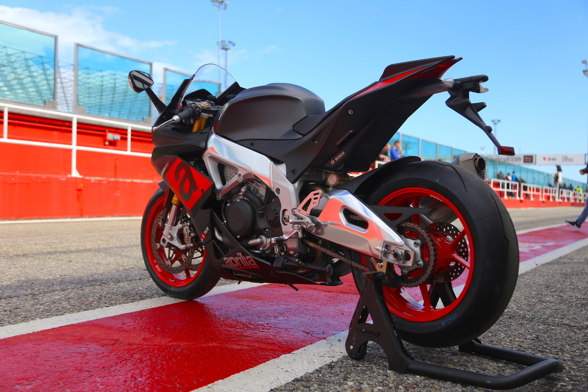 Rsv4 1000 Ricambi Rsv4 Aprilia Rsv 1000 Rsv4 Pronto Pista Condotti