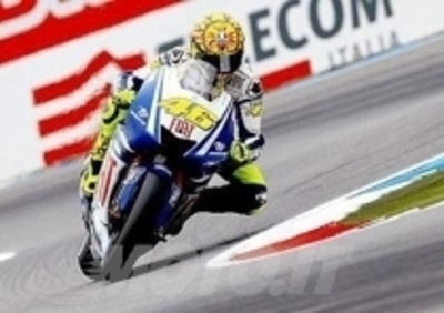 Ad Assen Rossi agguanta la pole