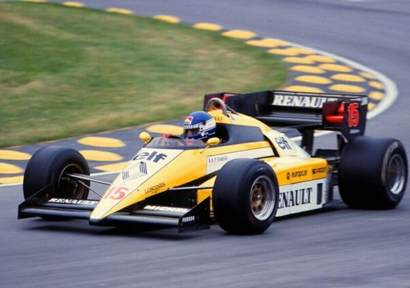 Tambay al volante della sua Renault RE50 nel 1984