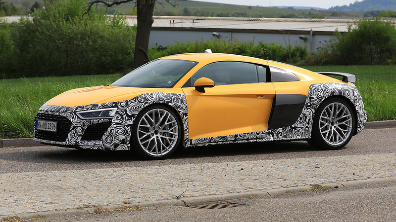 Audi R8 restyling, le foto spia