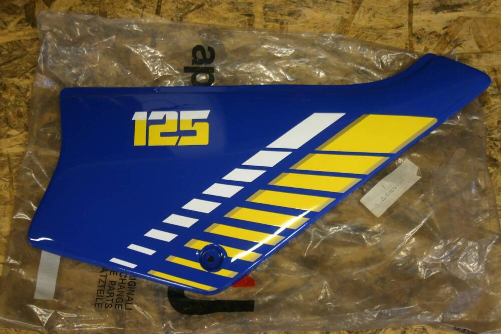 FIANCATINA DX BLU Aprilia Tuareg 125