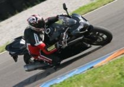 SUZUKI GSX-R 1000 K9