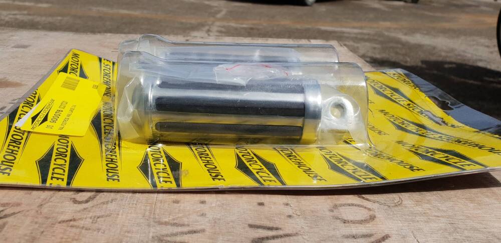 Pedane Universale Larghe Motorcycle Warehouse