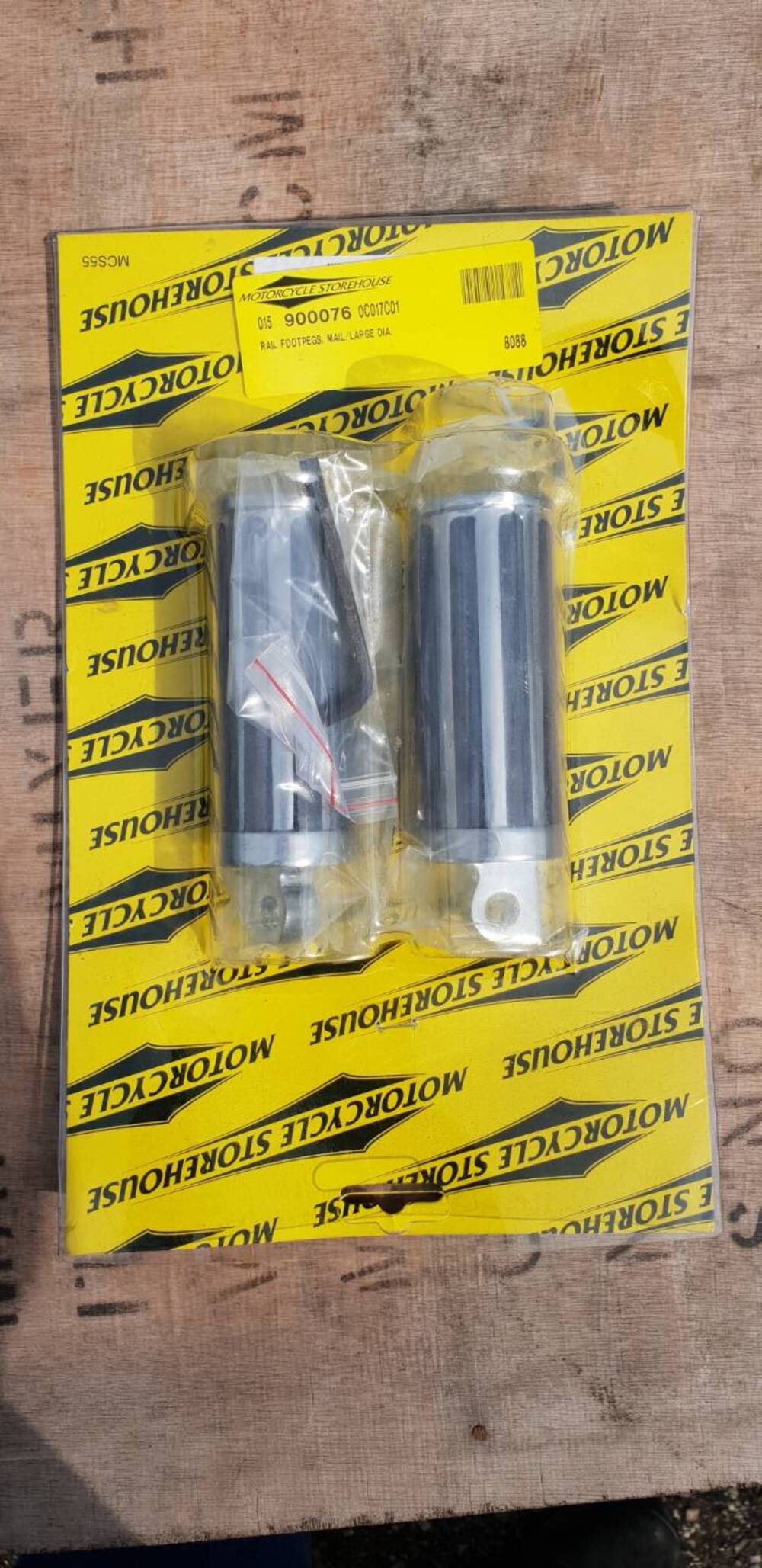 Pedane Universale Larghe Motorcycle Warehouse (2)