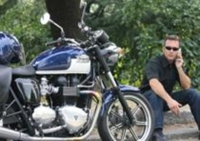 TRIUMPH Bonneville SE