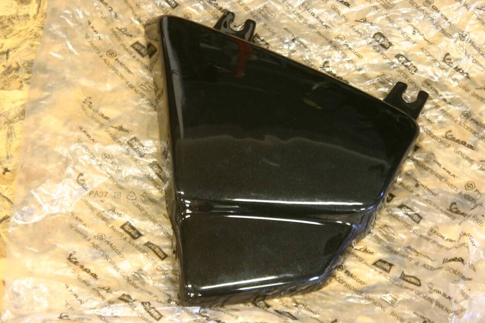 FIANCATINA SX NERA Aprilia Red Rose 50