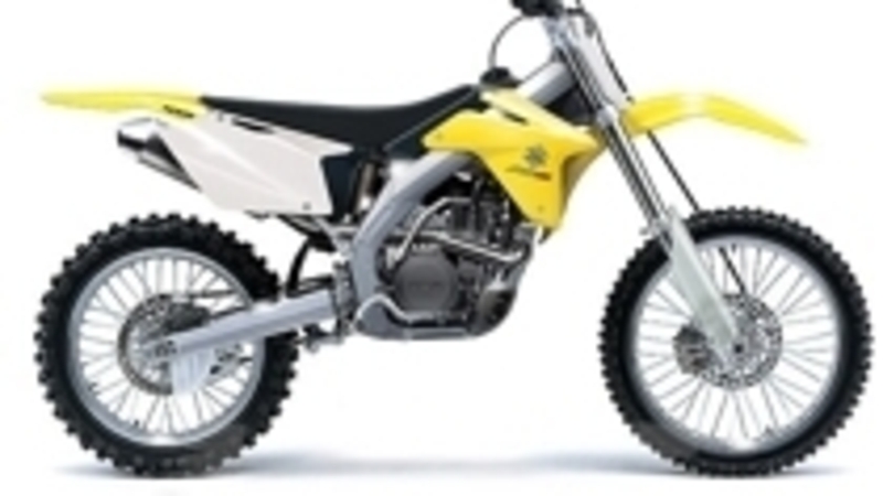 Suzuki RM-Z 450. Nuovo modello da cross.