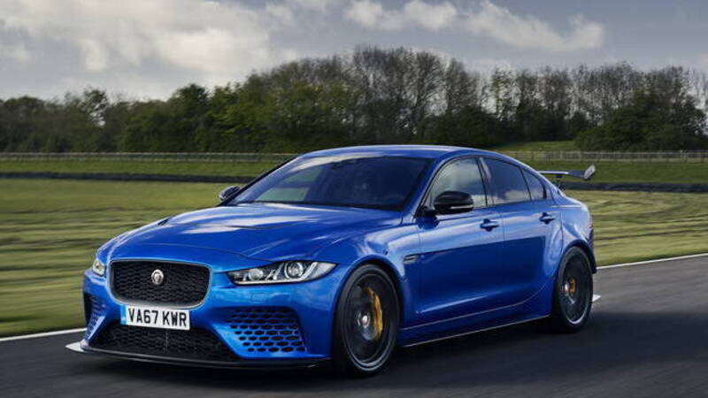 La Jaguar XE SV Project 8 &egrave; pronta per divorare la strada