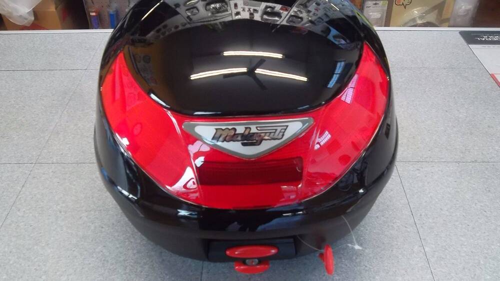 BAULETTO Givi 26 LITRI (2)