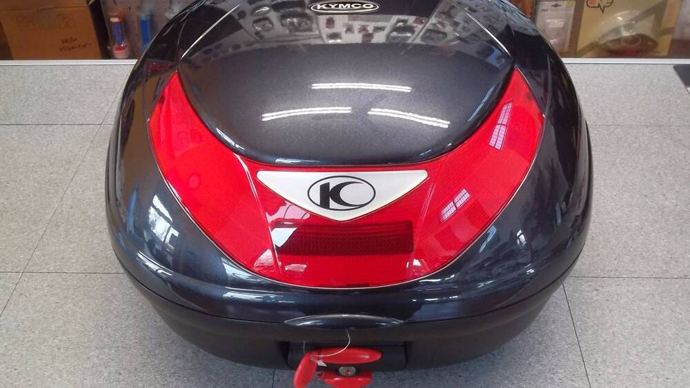 BAULETTO Kymco 35 LITRI (2)