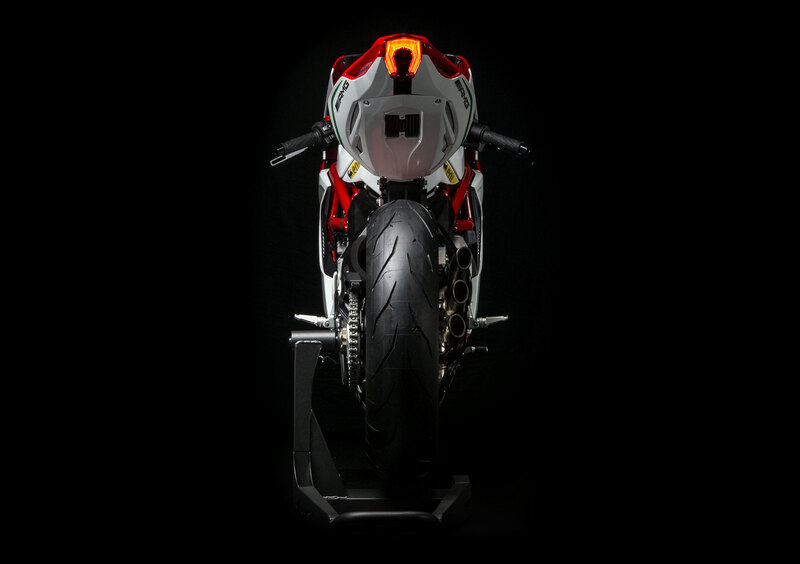 MV Agusta F3 675 F3 675 RC (2016 - 17) (4)