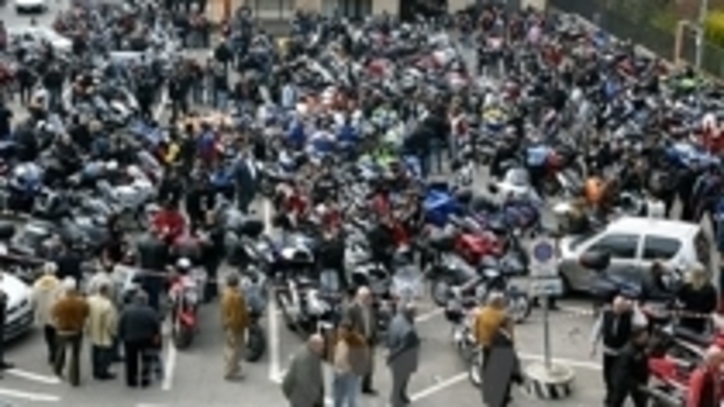 Oltre 1.400 moto al primo raduno Trofeo Turistico Nazionale 2006