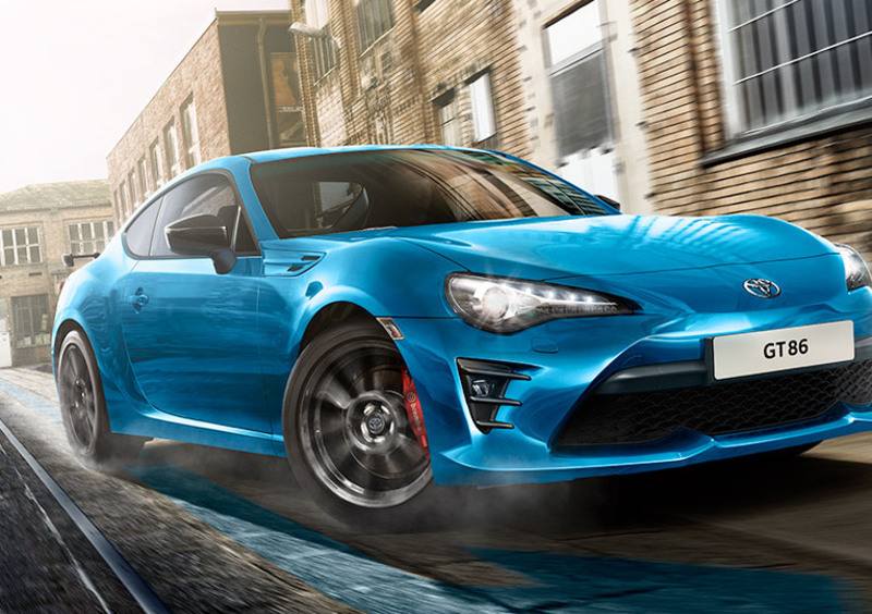 In GT con la Toyota: offerta a 285 euro mensili per la GT86