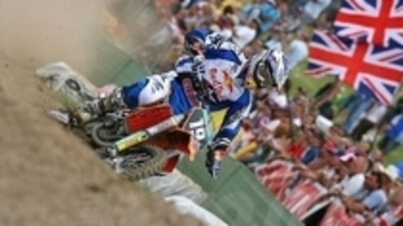 8.a prova Campionato del mondo, GP di Gran Bretagna. Everts (MX1) e Philippaerts (MX2) i vincitori. 