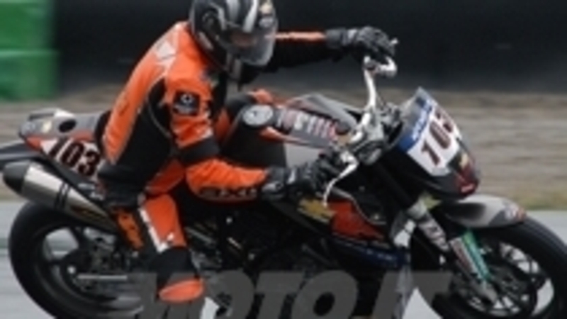 Partito con successo il Trofeo KTM 990 Super Duke 2007