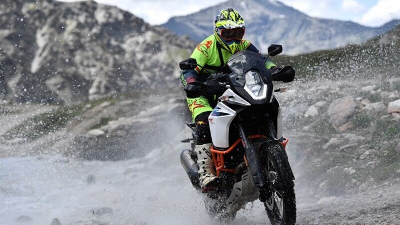 Maxi Enduro Camp: corso off road in sella alle KTM con Fasola