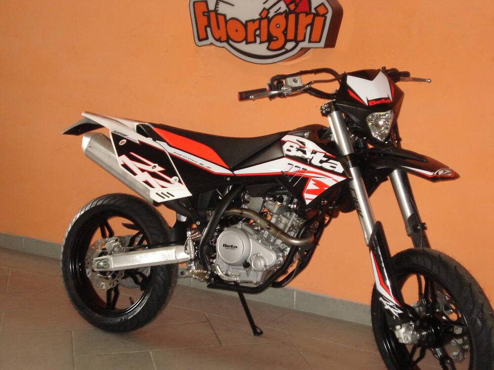 Betamotor RR 125 4T Motard T (2023 - 24) (4)