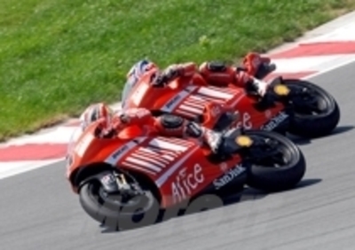 Un maxischermo in Ducati per seguire la MotoGP