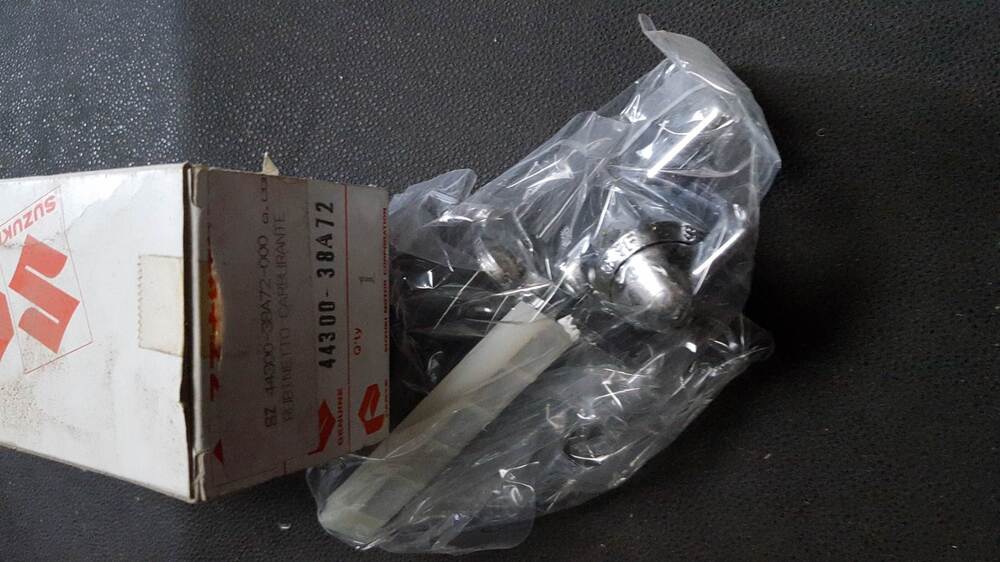 RUBINETTO BENZINA INTRUIDER SUZUKI!!! RUBINETTO BENZINA CARBURANTE SUZUKI INTRUIDER