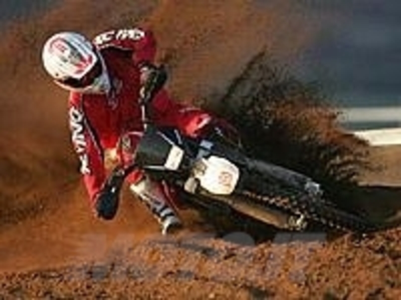 Aaron Bernandez nel 2008 correr&agrave; con l&#039;Husqvarna TE 450